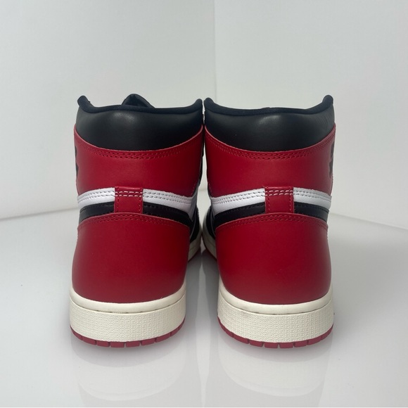 NEW Nike Air Jordan Retro 1 High OG Black Toe Reimagined DZ5485-106 Mens Sz 10.5 - Picture 6 of 8